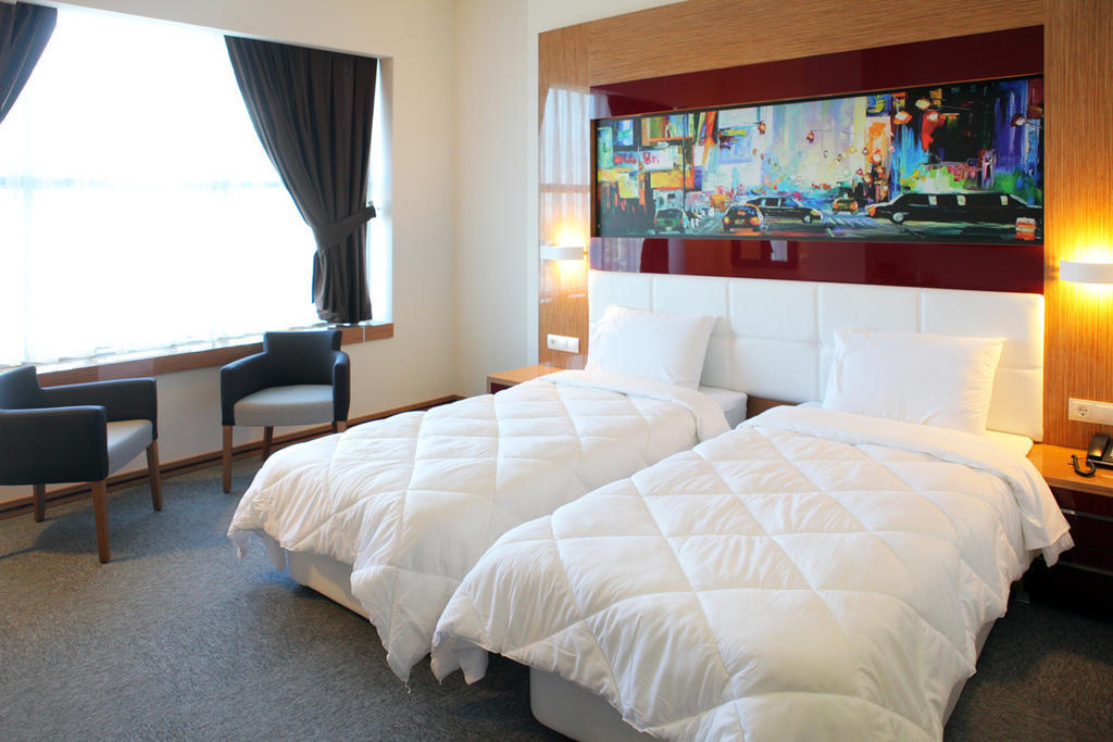 Ege Sevilen Hotel Turgutlu Quarto foto